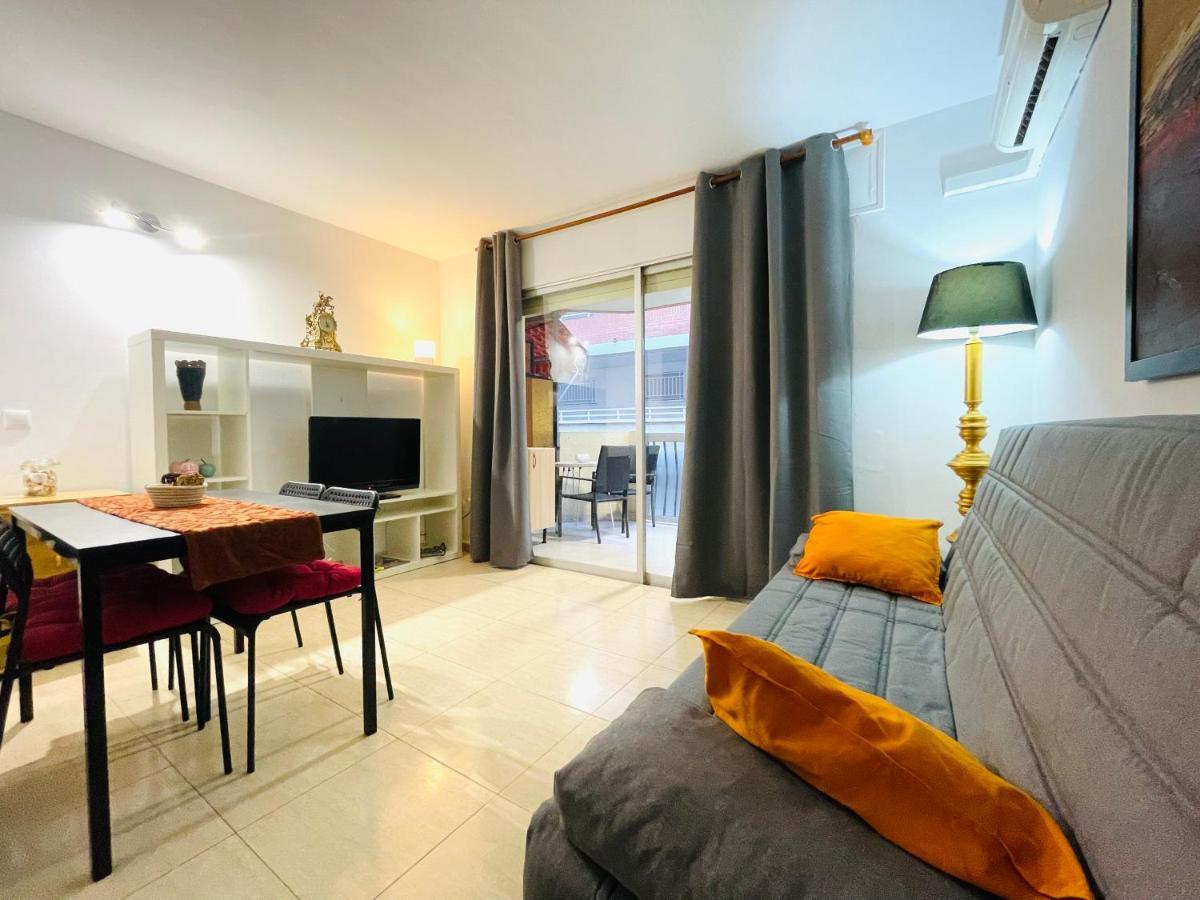 Renovado Apartamento En Zona Residencial A Pasos Del Mar Salou Exterior photo